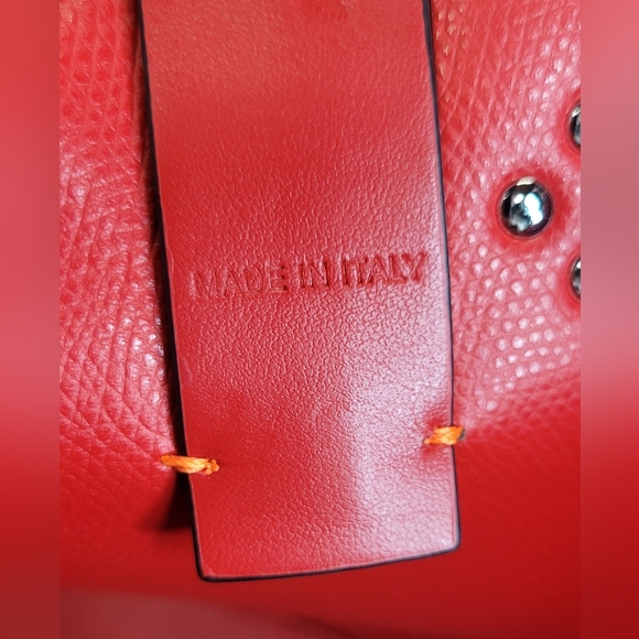 SOLD❌ Christian Louboutin Sunrise Calfskin Leather East West Cabata Tote Bag - Picture 13 of 16